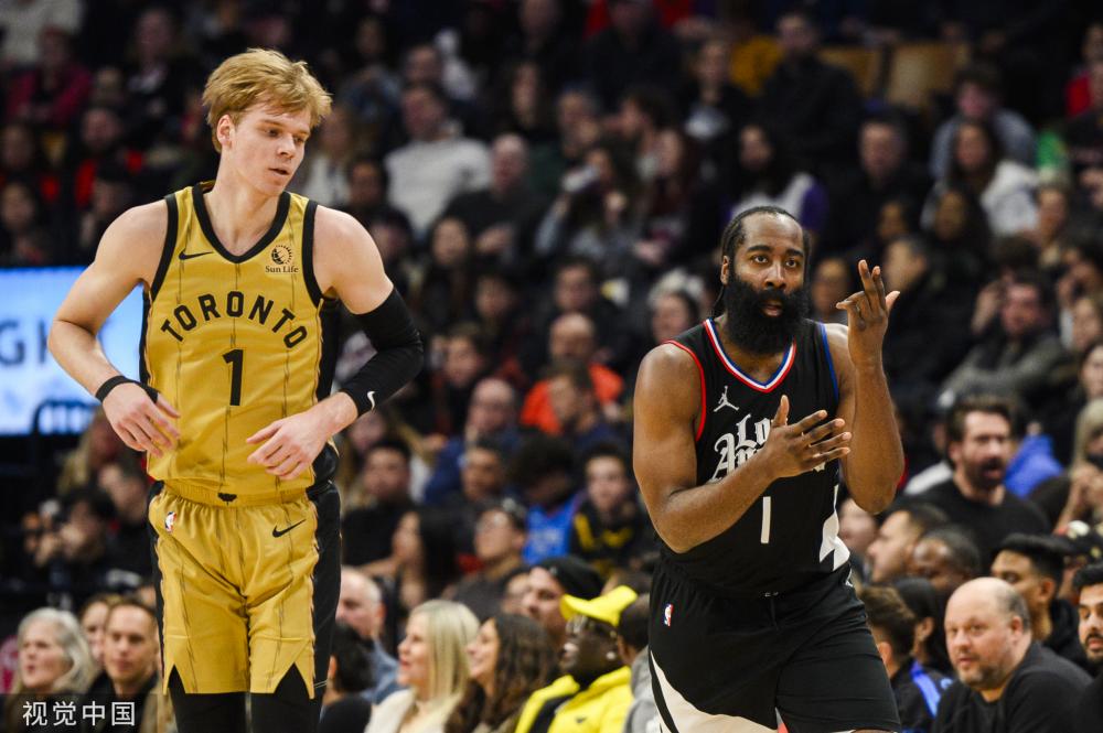 入的年轻球 入的年轻球